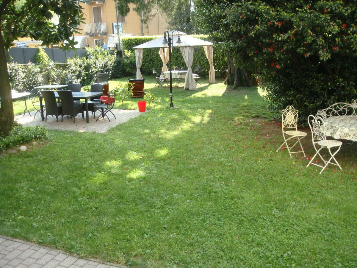Villa Cardano Maccagno Close To Every Destination Exterior foto