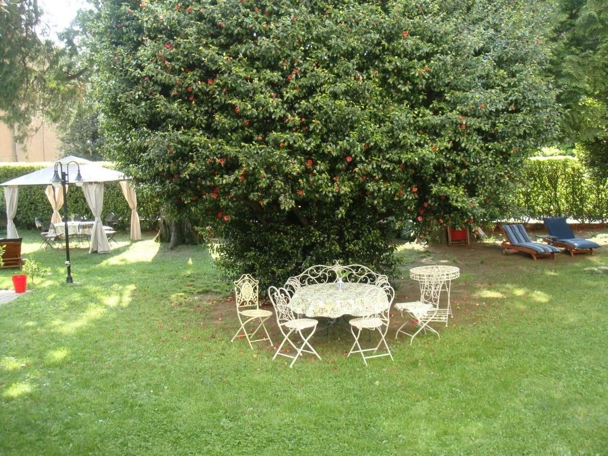 Villa Cardano Maccagno Close To Every Destination Exterior foto